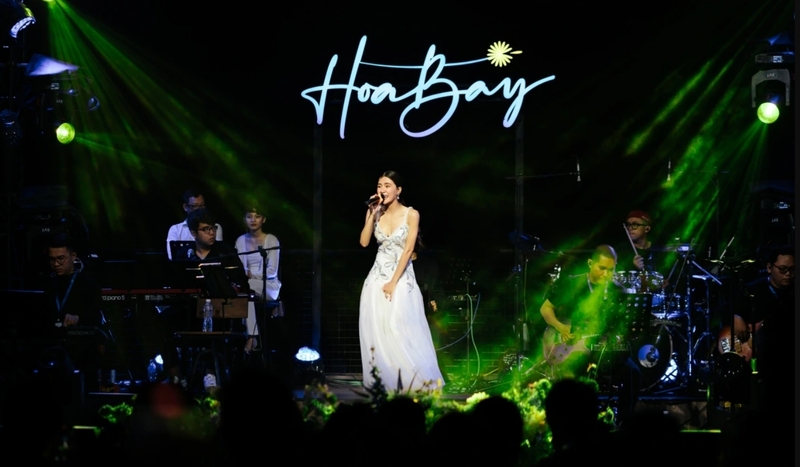 Sự bền bỉ, khả năng hát live và cảm xúc trong giọng hát giúp Hà Nhi giữ được tình cảm khán giả. 