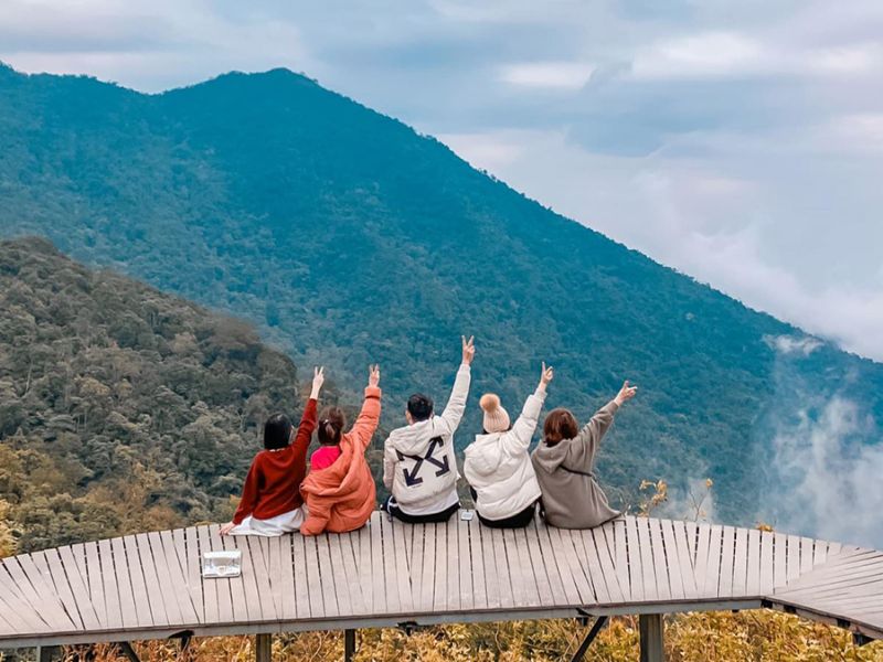 Chuẩn bị trang phục, giày dép và lịch trình phù hợp sẽ giúp chuyến đi Tam Đảo thoải mái hơn. 