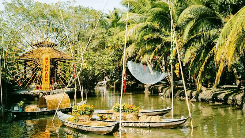 Du lịch Cần Thơ mùa nước nổi để thưởng thức các sản vật phong phú từ dòng sông Hậu.