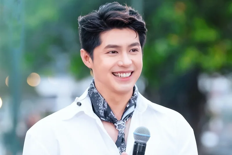Noo Phước Thịnh thời điểm mới chạm ngõ âm nhạc và trở thành hiện tượng V-pop.